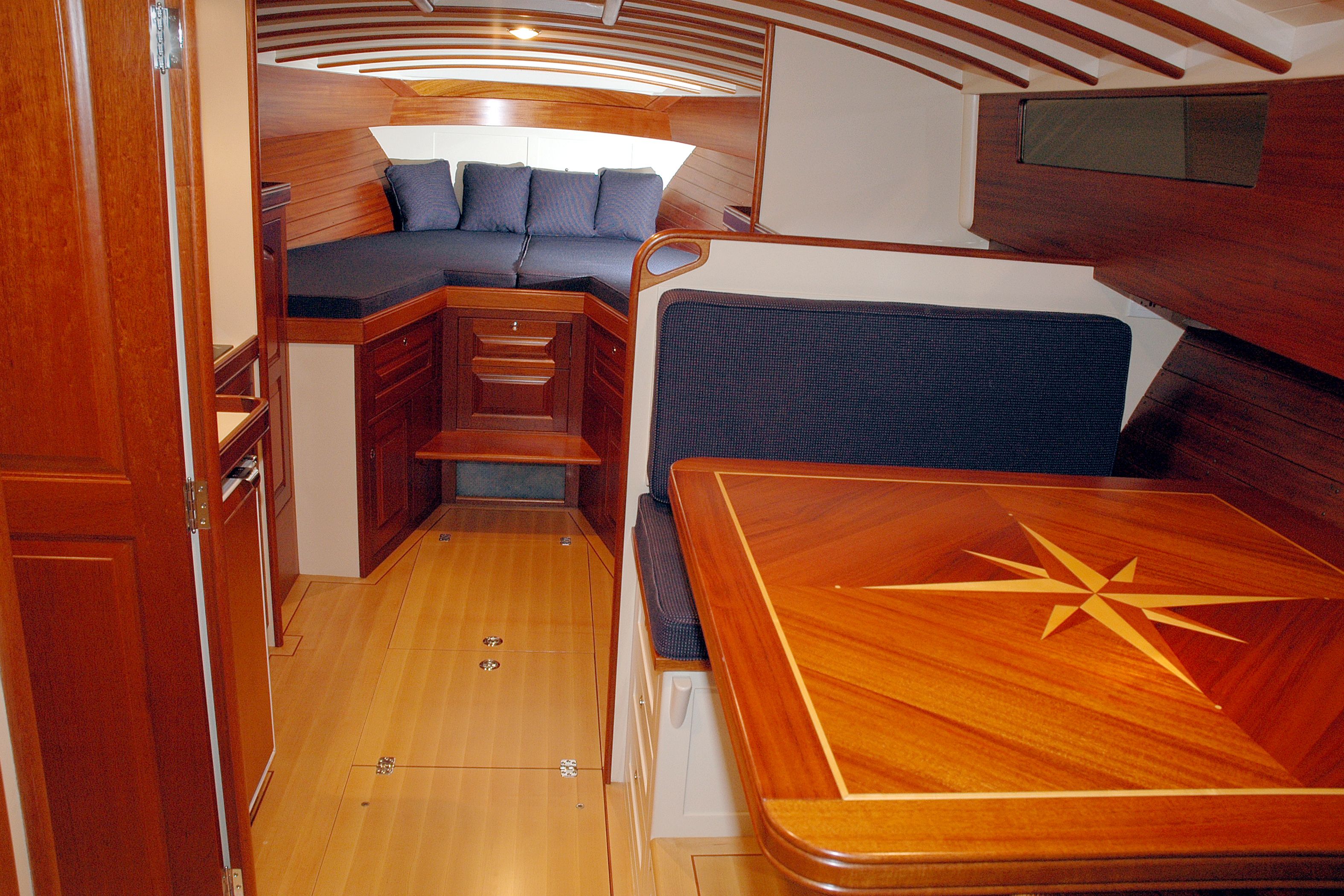 Blue Star Classic Interior | Blue Star Classic Wooden Boat